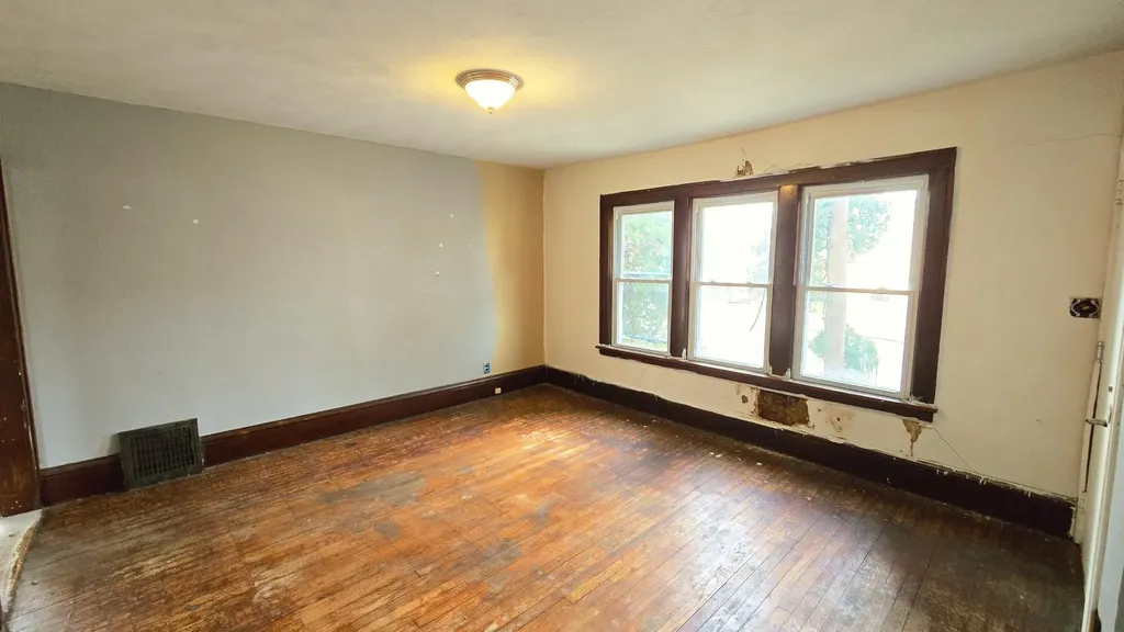 1444 Edgerton Street Saint Paul MN 55130
