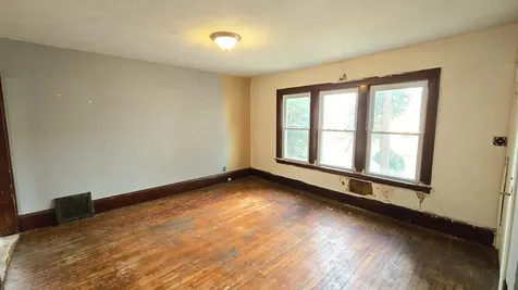 1444 Edgerton Street Saint Paul MN 55130