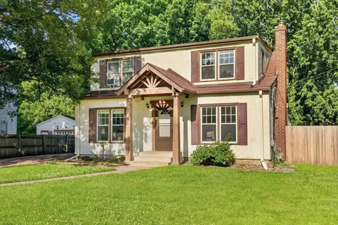 1700 Howard Street N Maplewood MN 55109