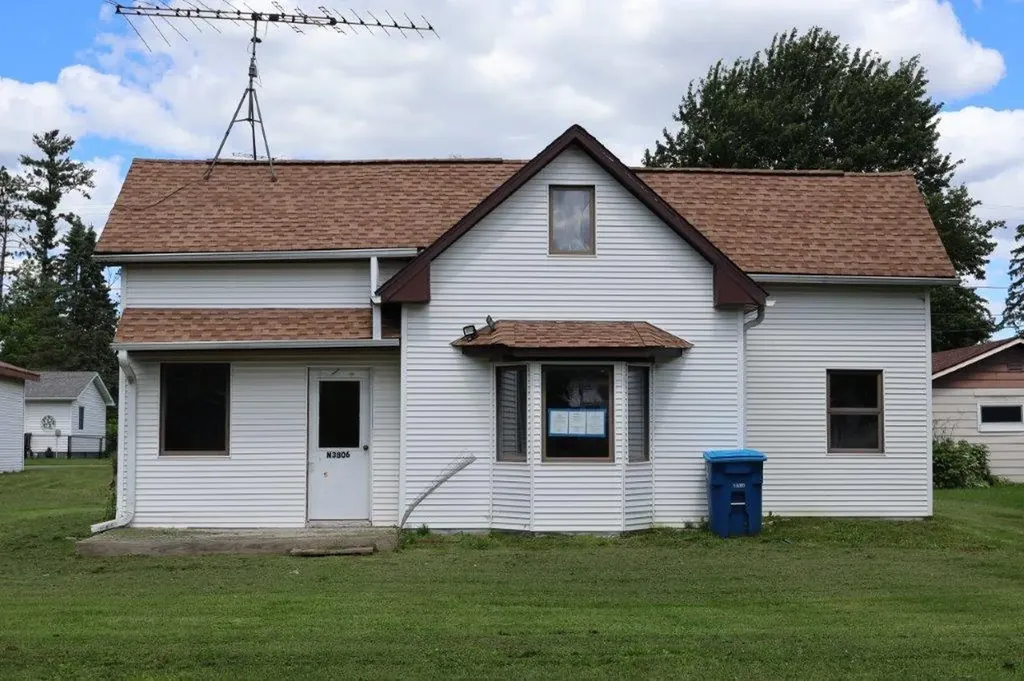 N3806 6th Street Weyerhaeuser WI 54895