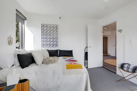 48 Groveland Terrace Minneapolis MN 55403