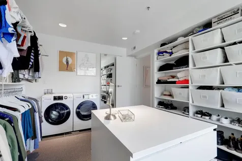 48 Groveland Terrace Minneapolis MN 55403