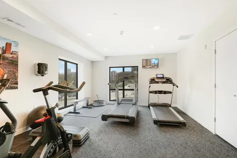 48 Groveland Terrace Minneapolis MN 55403