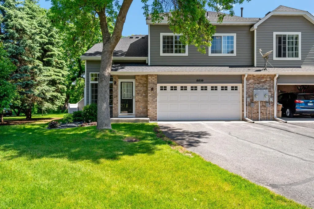 8839 Hastings Circle NE Blaine MN 55449