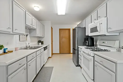 8839 Hastings Circle NE Blaine MN 55449