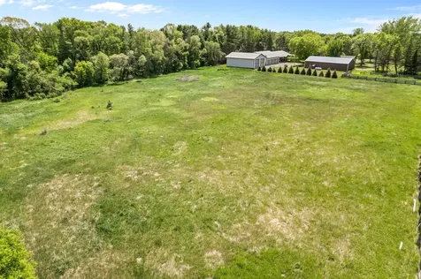 3175 256th Avenue NW Isanti MN 55040
