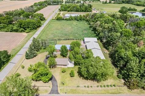 3175 256th Avenue NW Isanti MN 55040