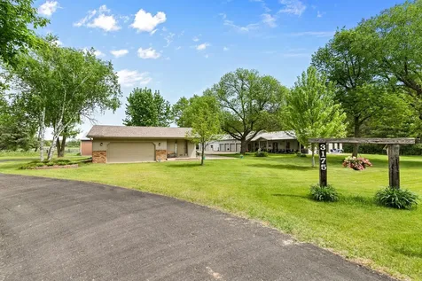 3175 256th Avenue NW Isanti MN 55040