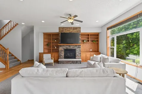 604 Evergreen Avenue SE New Prague MN 56071
