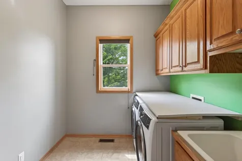 604 Evergreen Avenue SE New Prague MN 56071