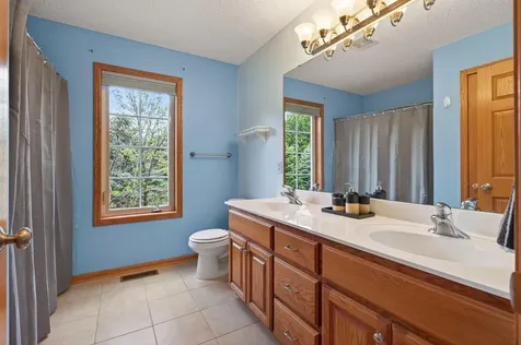 604 Evergreen Avenue SE New Prague MN 56071