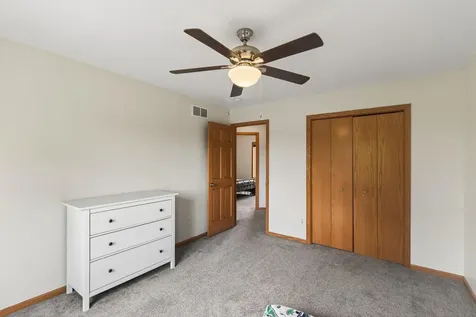 604 Evergreen Avenue SE New Prague MN 56071