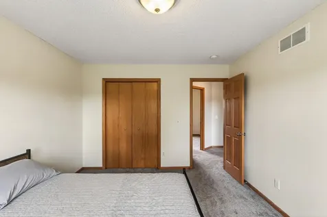604 Evergreen Avenue SE New Prague MN 56071