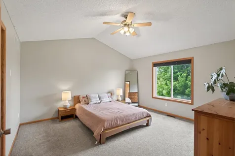 604 Evergreen Avenue SE New Prague MN 56071