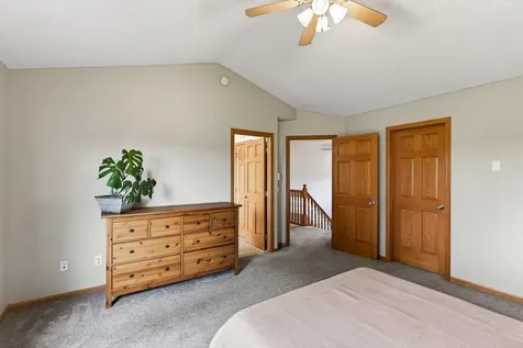 604 Evergreen Avenue SE New Prague MN 56071