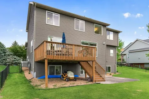 604 Evergreen Avenue SE New Prague MN 56071