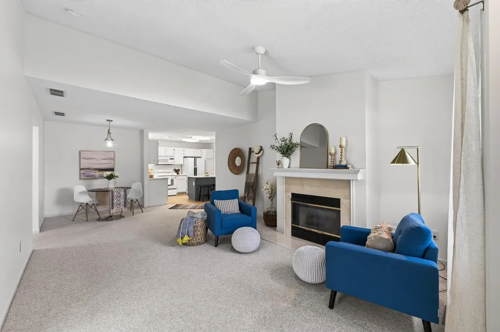 9887 Tamarack Cove Woodbury MN 55125