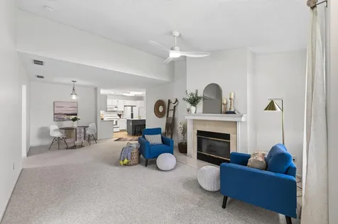 9887 Tamarack Cove Woodbury MN 55125