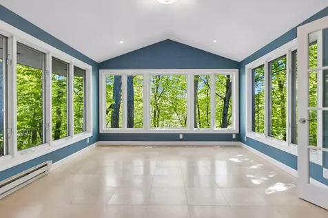4785 Bayswater Road Shorewood MN 55331