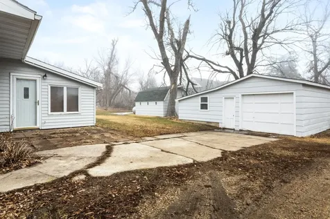 424 4th Street SE Hope ND 58046