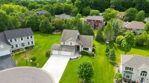 14335 48th Avenue N Plymouth MN 55446