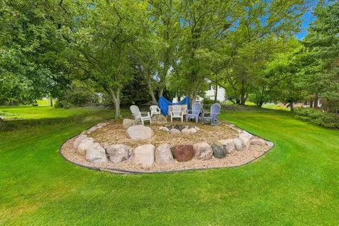 14335 48th Avenue N Plymouth MN 55446