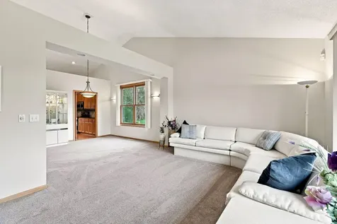 14335 48th Avenue N Plymouth MN 55446