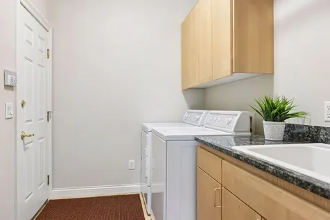 10586 Estate Drive Eden Prairie MN 55347