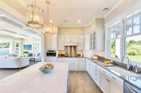 1105 Ferndale Road W Wayzata MN 55391