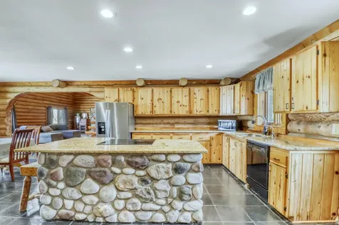 21748 E Height Of Land Drive Detroit Lakes MN 56501
