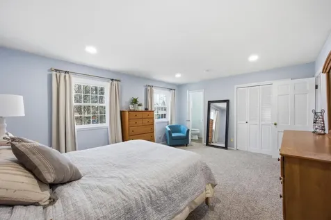 1306 Elm Street N Fargo ND 58102