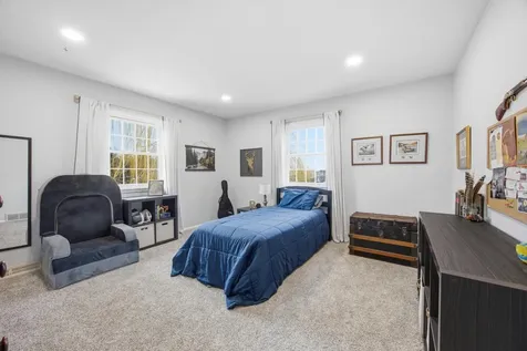 1306 Elm Street N Fargo ND 58102