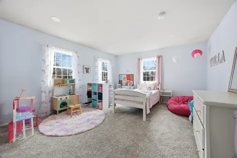 1306 Elm Street N Fargo ND 58102