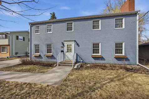 1306 Elm Street N Fargo ND 58102