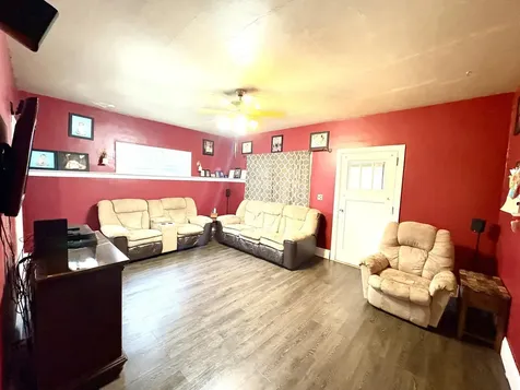 806 Ring Avenue N Canby MN 56220