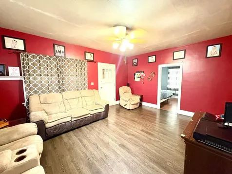 806 Ring Avenue N Canby MN 56220