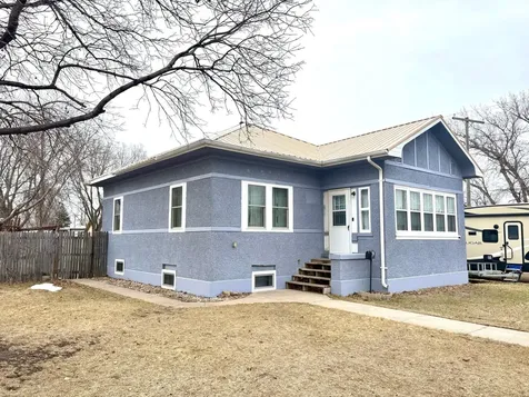 806 Ring Avenue N Canby MN 56220