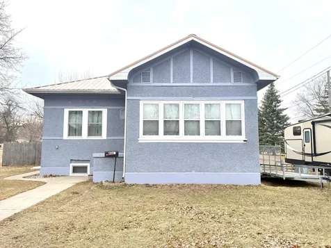 806 Ring Avenue N Canby MN 56220