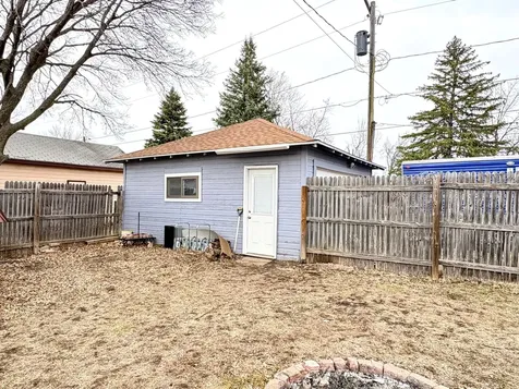 806 Ring Avenue N Canby MN 56220