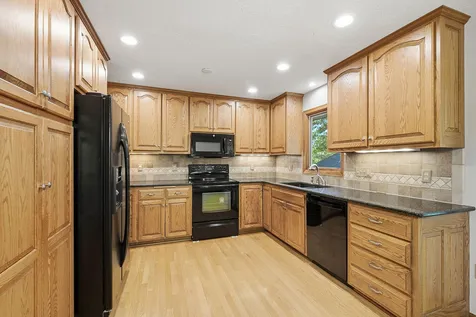 17565 Italy Path Lakeville MN 55044