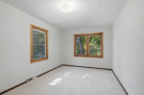 17565 Italy Path Lakeville MN 55044
