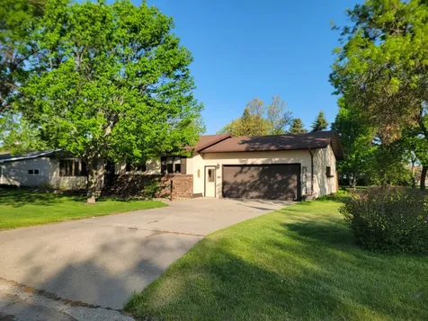 612 5th Avenue SW Perham MN 56573