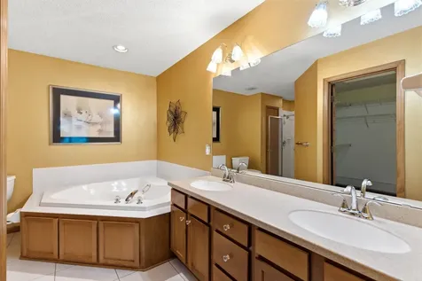 11204 Virginia Road Bloomington MN 55438