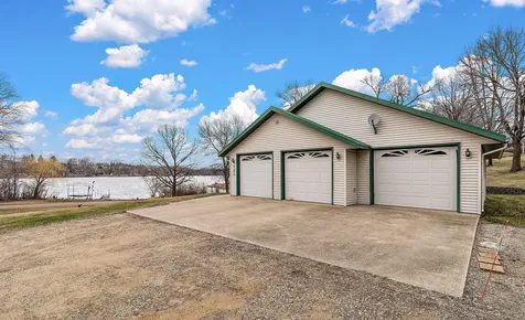 2181 Hazel Hill Road SE Alexandria MN 56308