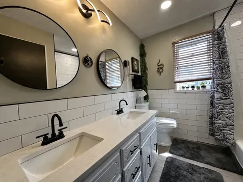 2734 Ulysses Street NE Minneapolis MN 55418
