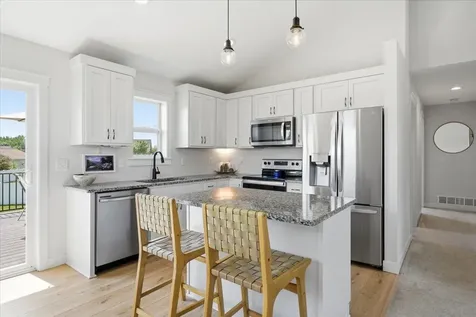 811 Brady Lane New Richmond WI 54017