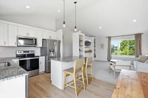 811 Brady Lane New Richmond WI 54017