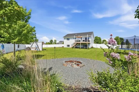 811 Brady Lane New Richmond WI 54017