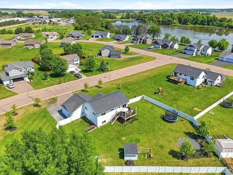 811 Brady Lane New Richmond WI 54017