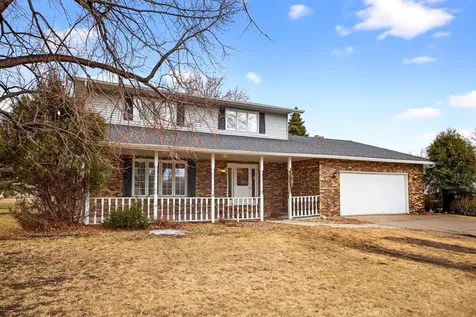 3525 Longfellow Road N Fargo ND 58102
